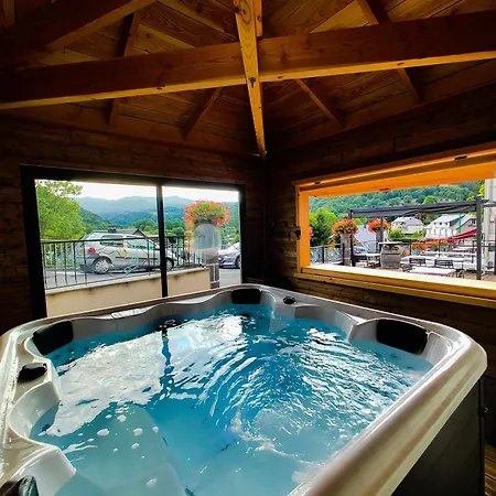 Hotel Logis Restaurant Le Beau Site Chambon-sur-Lac