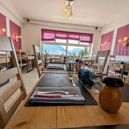 Beau Site Restaurant Et Chambon-sur-Lac