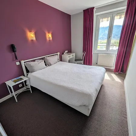 Отель Logis Hotel Restaurant Beau Site