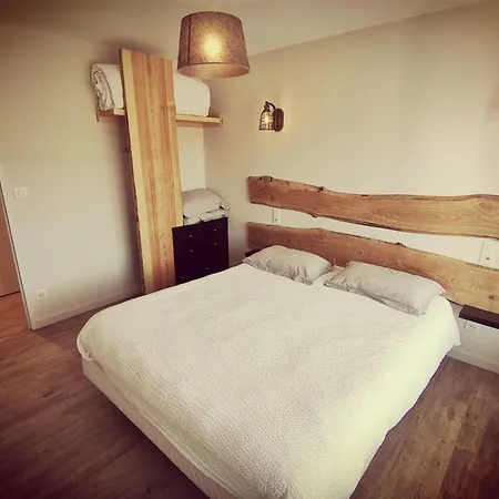 Logis Hotel Restaurant Beau Site Шамбон-сюр-Лак