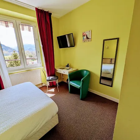 Logis Restaurant Le Beau Site 2* Chambon-sur-Lac
