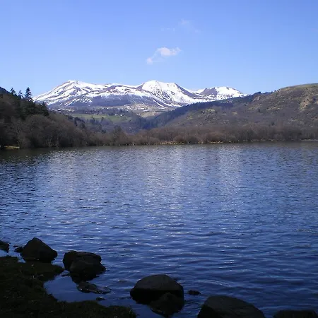 Hotel Logis Le Beau Site 2*