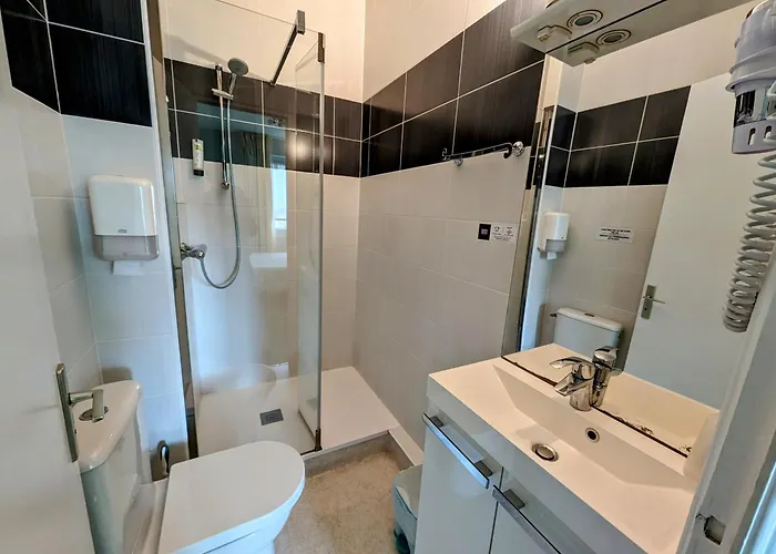 Logis Hotel Restaurant Spa Le Beau Site 2*