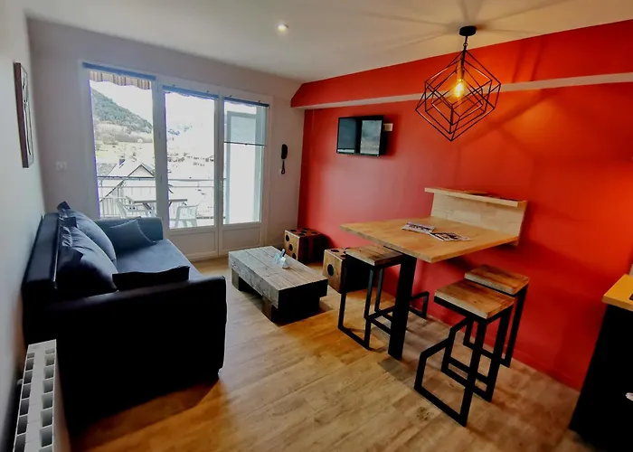 Logis Hotel Restaurant Spa Le Beau Site Шамбон-сюр-Лак