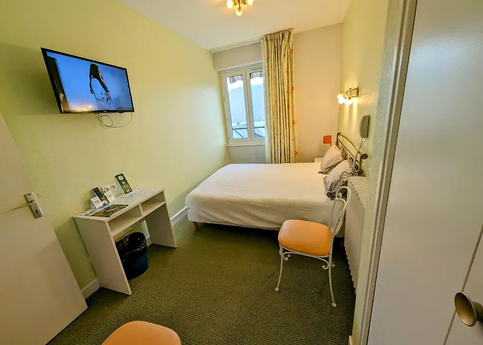 Logis Hotel Restaurant Spa Le Beau Site Отель