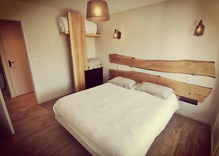 Logis Hotel Restaurant Spa Le Beau Site Шамбон-сюр-Лак