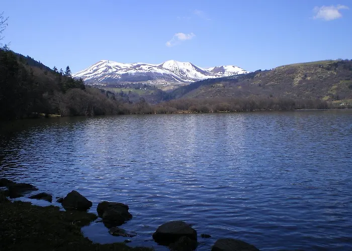 Отель Logis Hotel Restaurant Spa Le Beau Site 2*