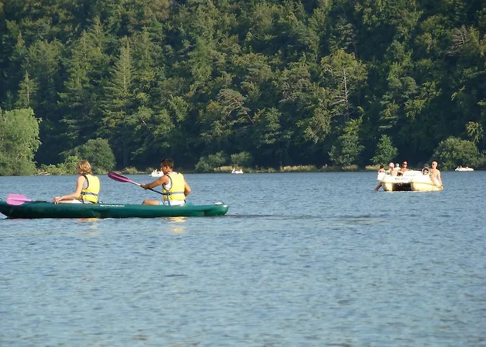 Отель Logis Hotel Restaurant Spa Le Beau Site